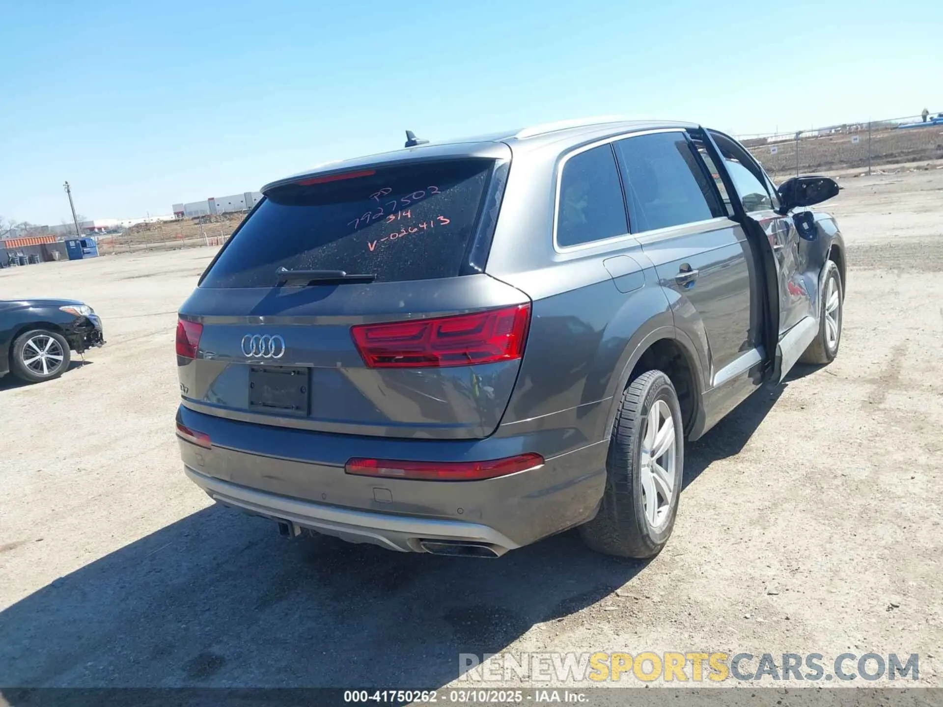 4 Photograph of a damaged car WA1LHAF72KD026413 AUDI Q7 2019