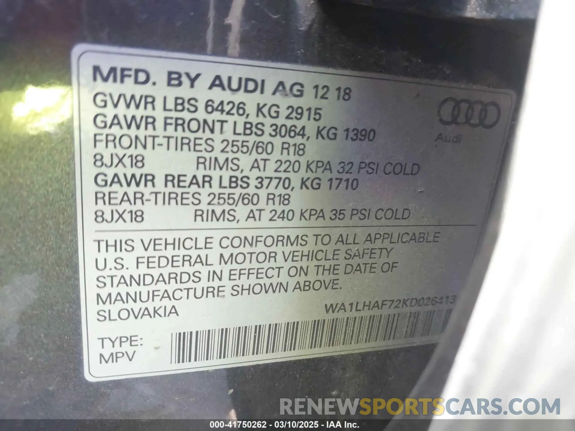 9 Photograph of a damaged car WA1LHAF72KD026413 AUDI Q7 2019