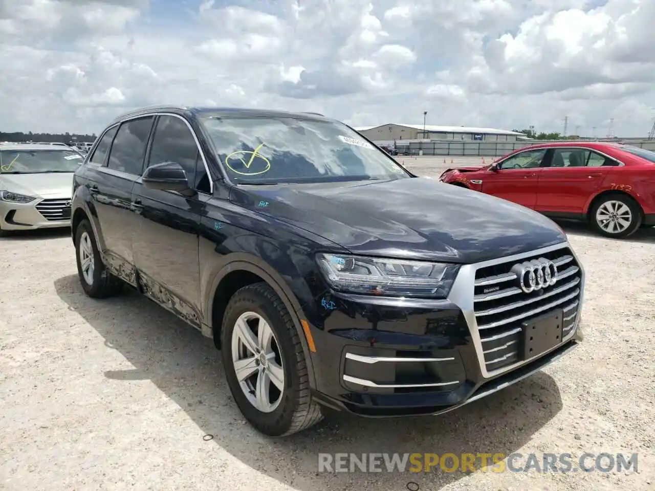 1 Photograph of a damaged car WA1LHAF72KD030459 AUDI Q7 2019