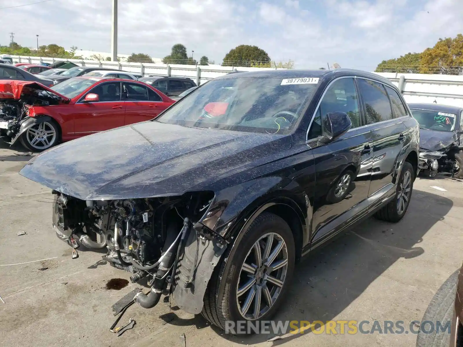 2 Photograph of a damaged car WA1LHAF72KD031918 AUDI Q7 2019