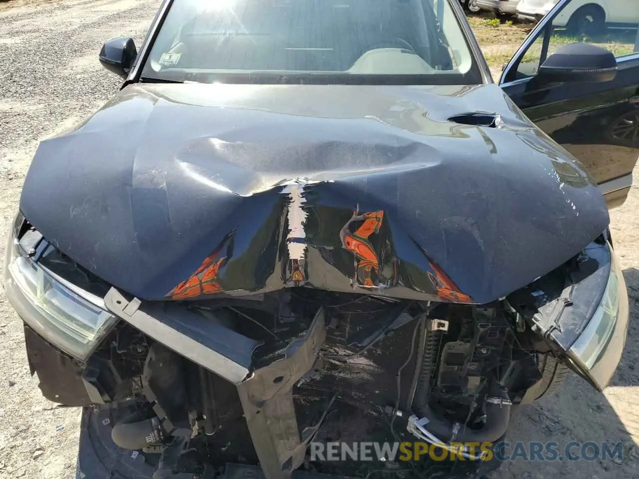 12 Photograph of a damaged car WA1LHAF72KD032390 AUDI Q7 2019