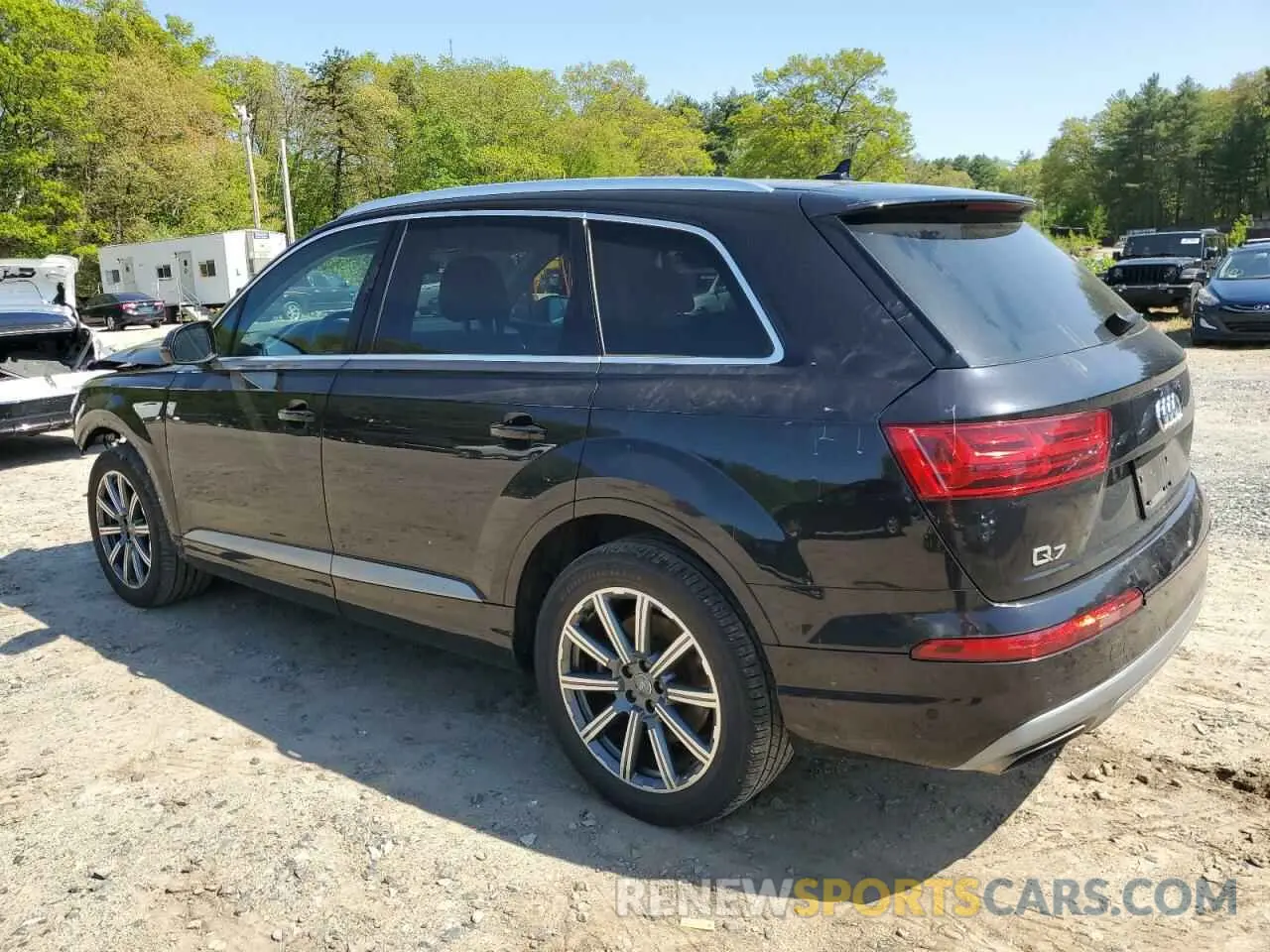 2 Photograph of a damaged car WA1LHAF72KD032390 AUDI Q7 2019