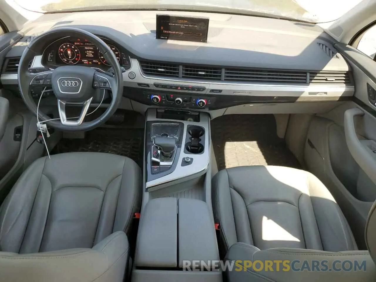 8 Photograph of a damaged car WA1LHAF72KD032390 AUDI Q7 2019