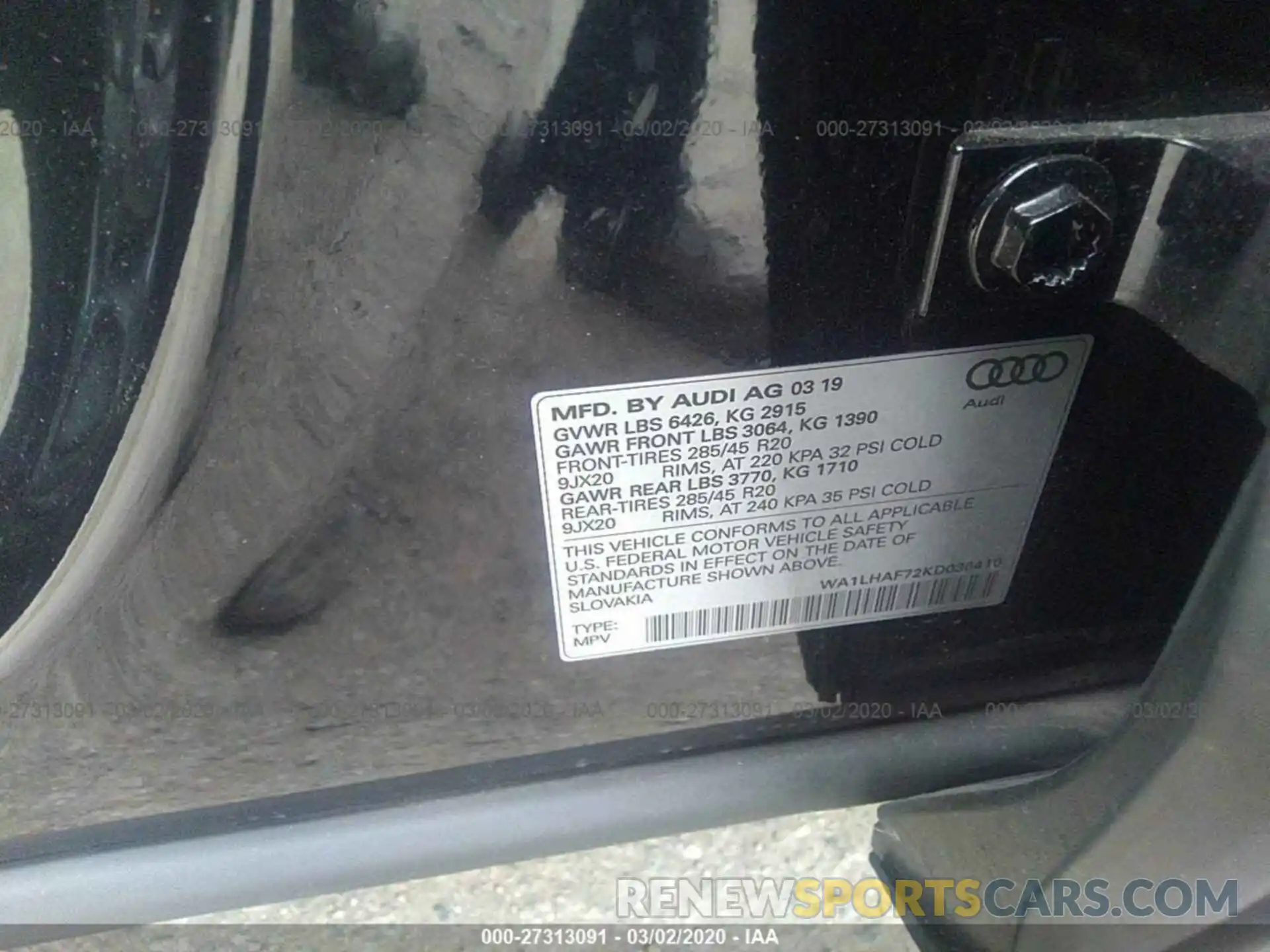 9 Photograph of a damaged car WA1LHAF72KD036410 AUDI Q7 2019