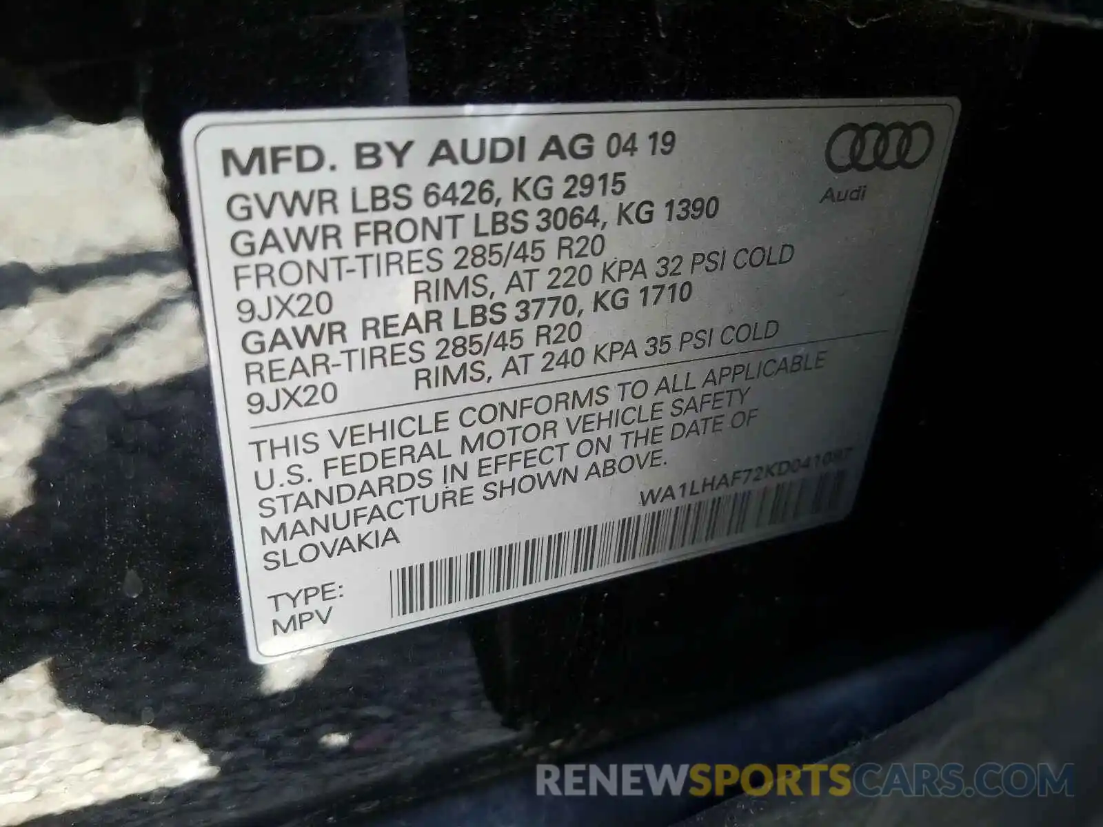 10 Photograph of a damaged car WA1LHAF72KD041087 AUDI Q7 2019