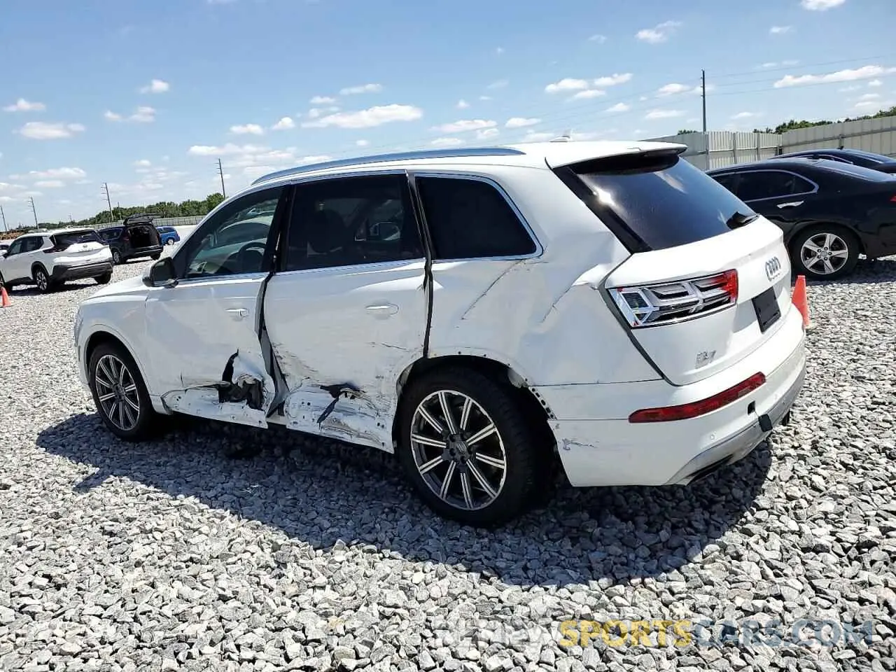 2 Photograph of a damaged car WA1LHAF72KD044314 AUDI Q7 2019