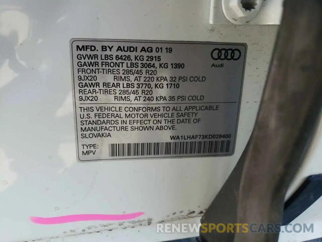 10 Photograph of a damaged car WA1LHAF73KD028400 AUDI Q7 2019