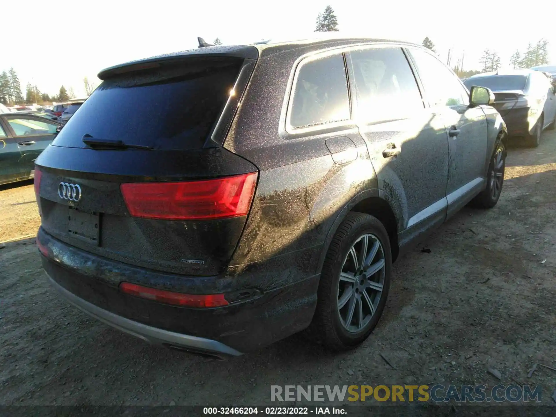 4 Photograph of a damaged car WA1LHAF73KD037985 AUDI Q7 2019