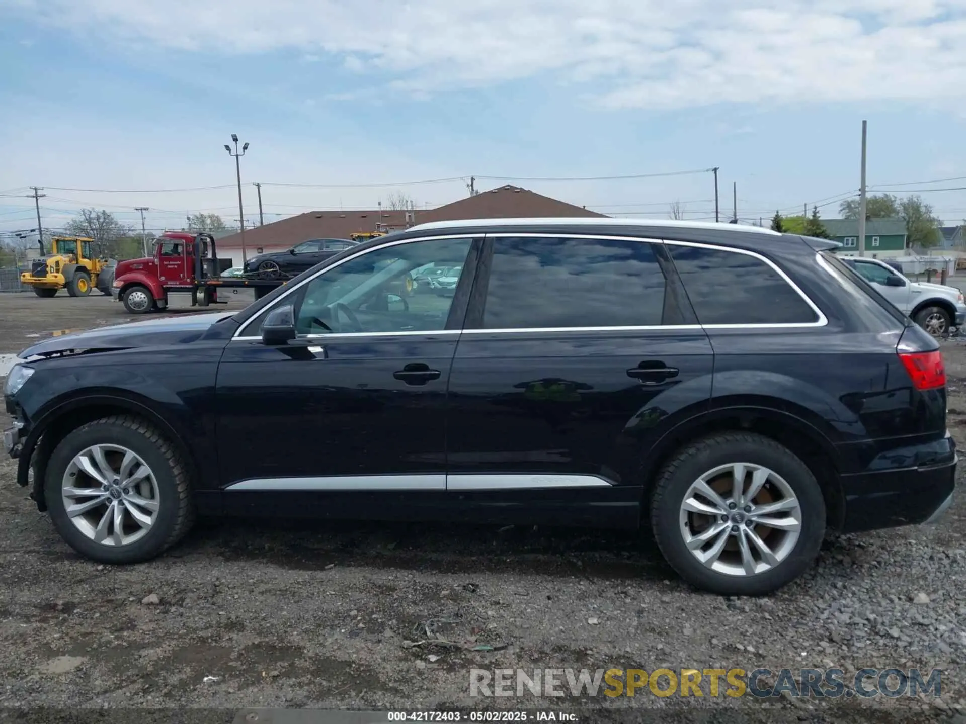 14 Photograph of a damaged car WA1LHAF74KD017633 AUDI Q7 2019