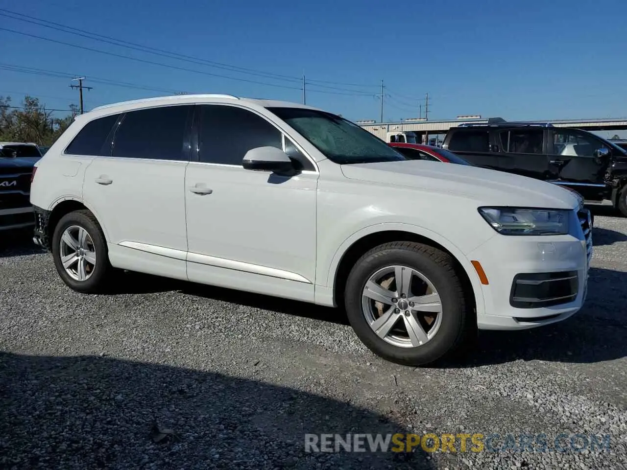 4 Photograph of a damaged car WA1LHAF74KD026218 AUDI Q7 2019