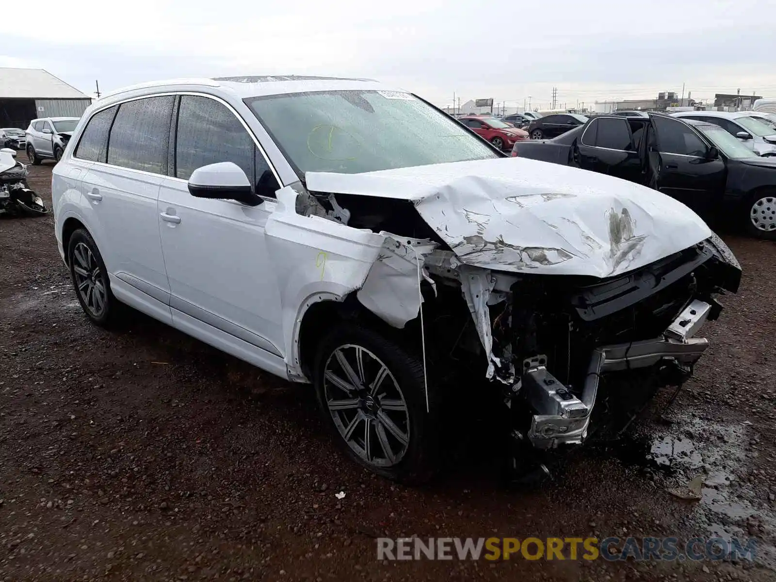 1 Photograph of a damaged car WA1LHAF74KD044041 AUDI Q7 2019