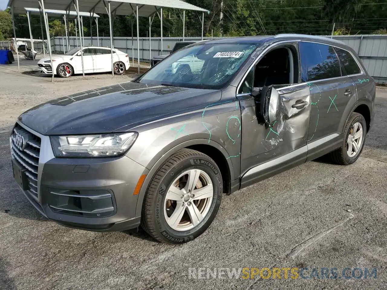 1 Photograph of a damaged car WA1LHAF75KD020041 AUDI Q7 2019