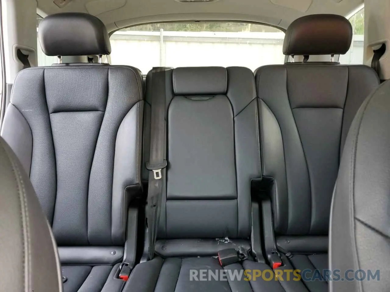 10 Photograph of a damaged car WA1LHAF75KD020041 AUDI Q7 2019