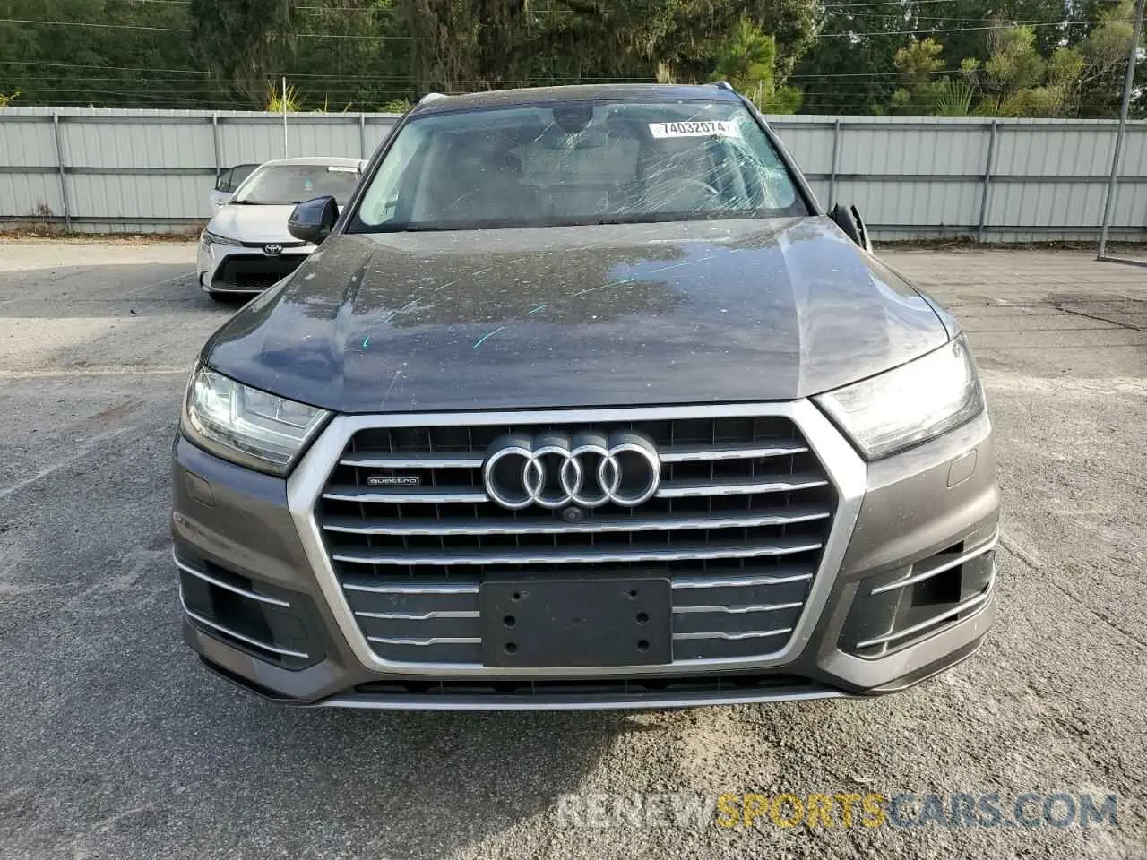 5 Photograph of a damaged car WA1LHAF75KD020041 AUDI Q7 2019