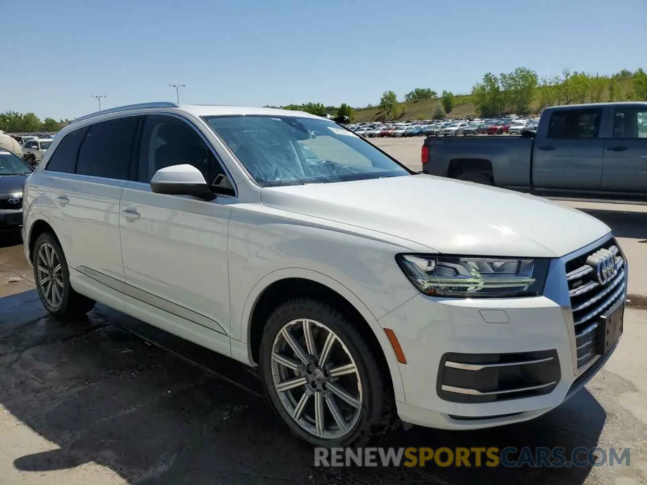 4 Photograph of a damaged car WA1LHAF75KD025255 AUDI Q7 2019