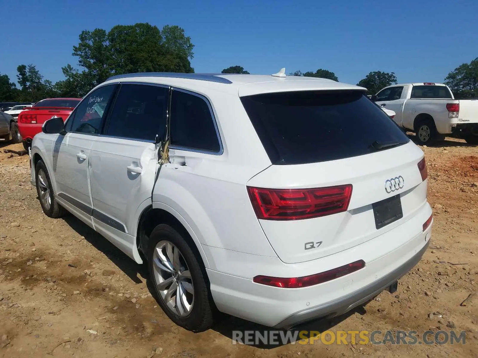 3 Photograph of a damaged car WA1LHAF75KD039284 AUDI Q7 2019