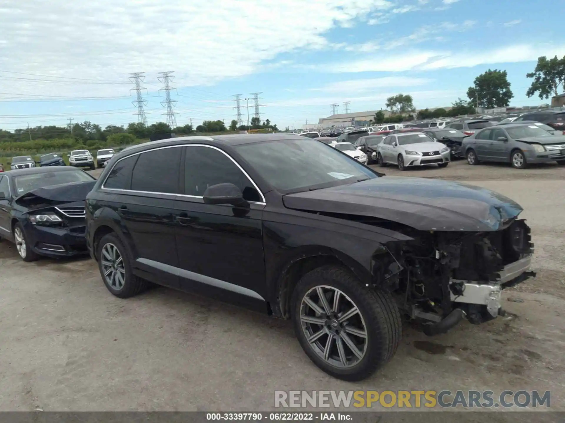 1 Photograph of a damaged car WA1LHAF75KD043805 AUDI Q7 2019