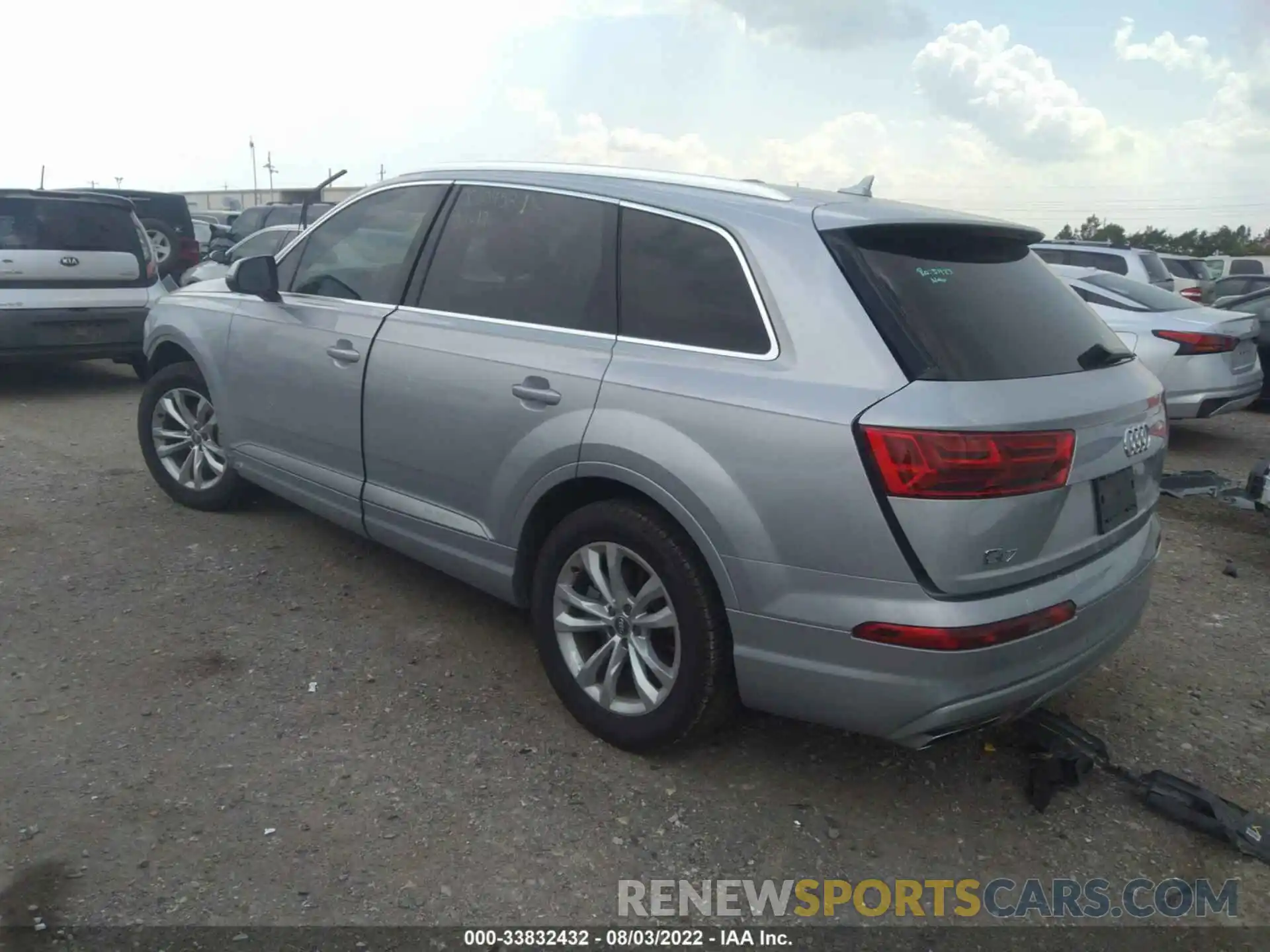 3 Photograph of a damaged car WA1LHAF76KD015155 AUDI Q7 2019