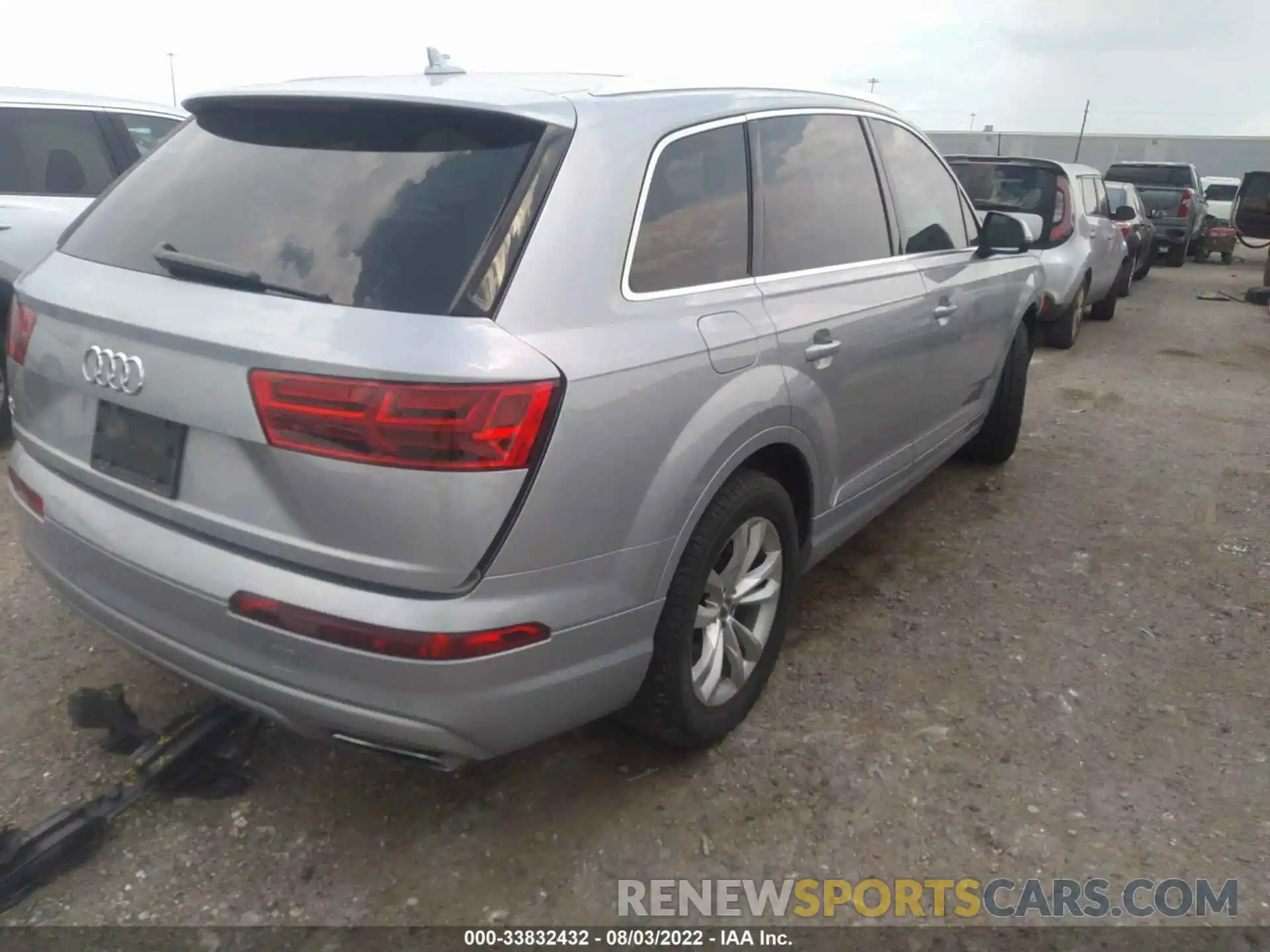 4 Photograph of a damaged car WA1LHAF76KD015155 AUDI Q7 2019