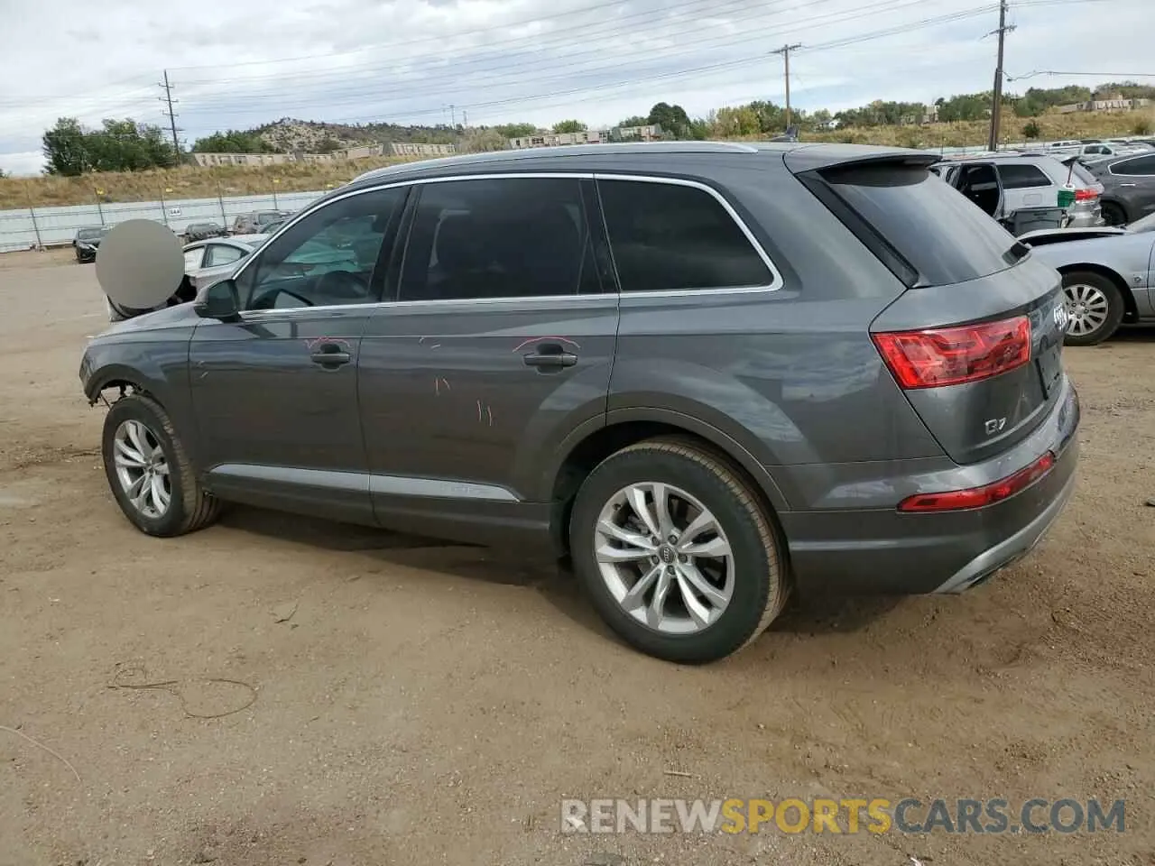 2 Photograph of a damaged car WA1LHAF76KD033820 AUDI Q7 2019