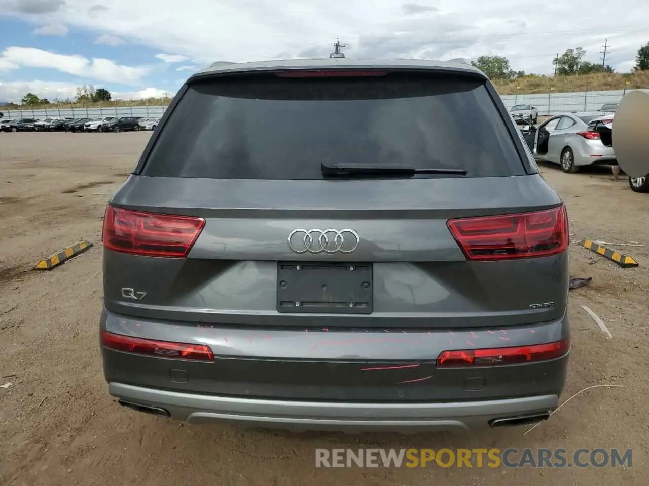 6 Photograph of a damaged car WA1LHAF76KD033820 AUDI Q7 2019