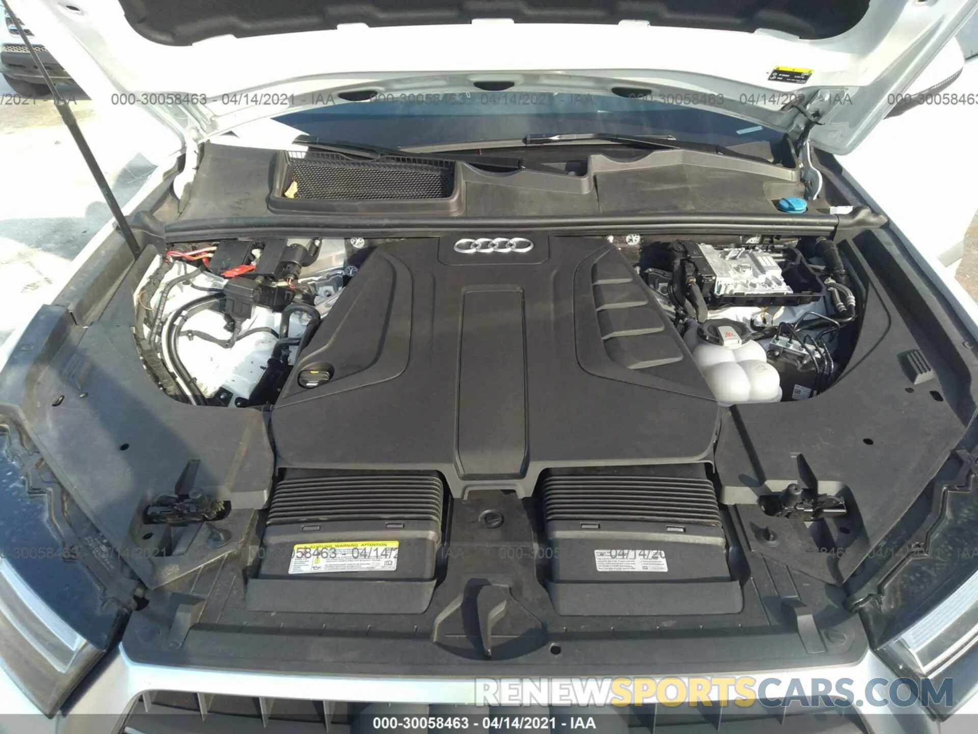 10 Photograph of a damaged car WA1LHAF76KD043084 AUDI Q7 2019