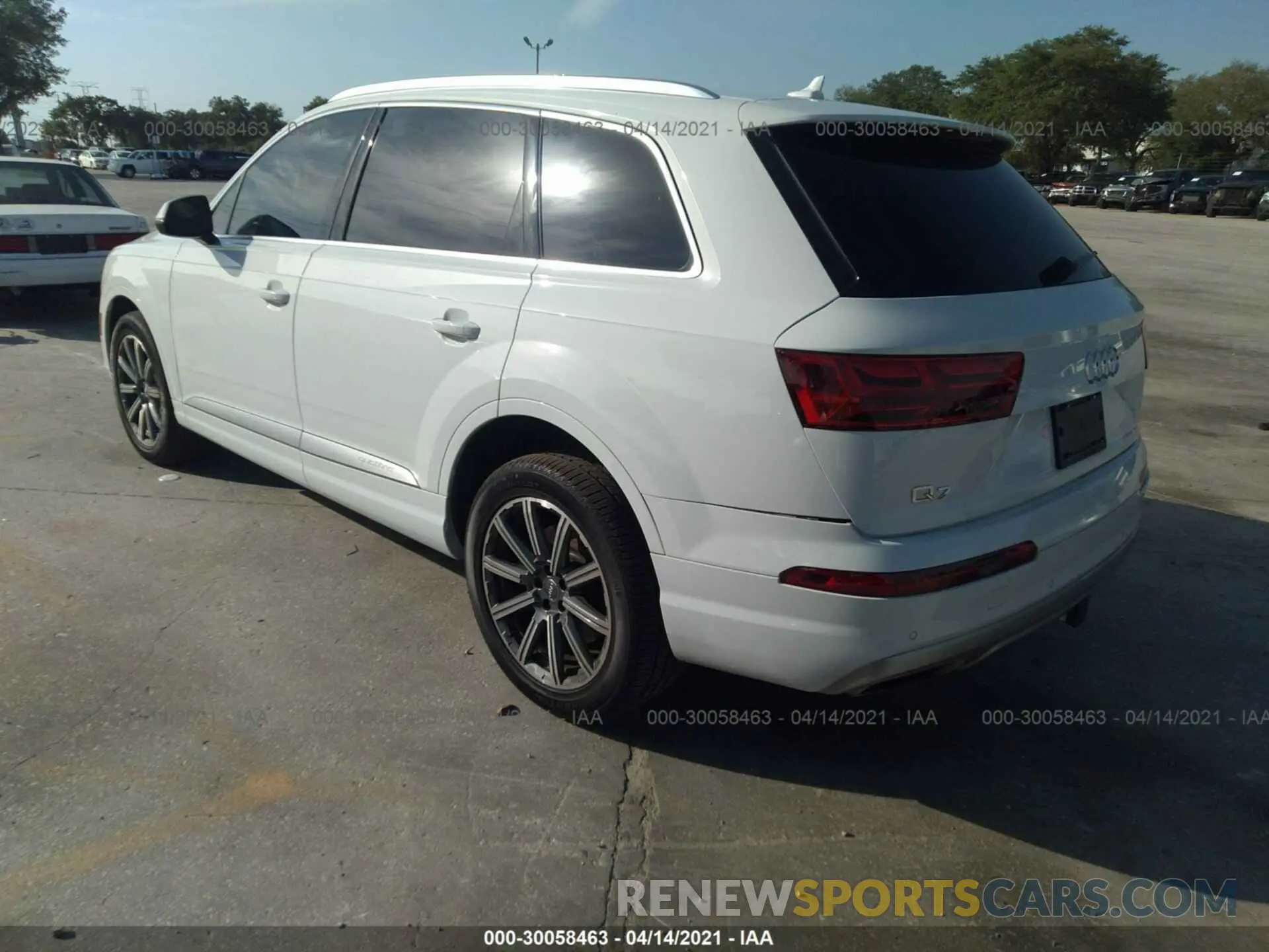 3 Photograph of a damaged car WA1LHAF76KD043084 AUDI Q7 2019