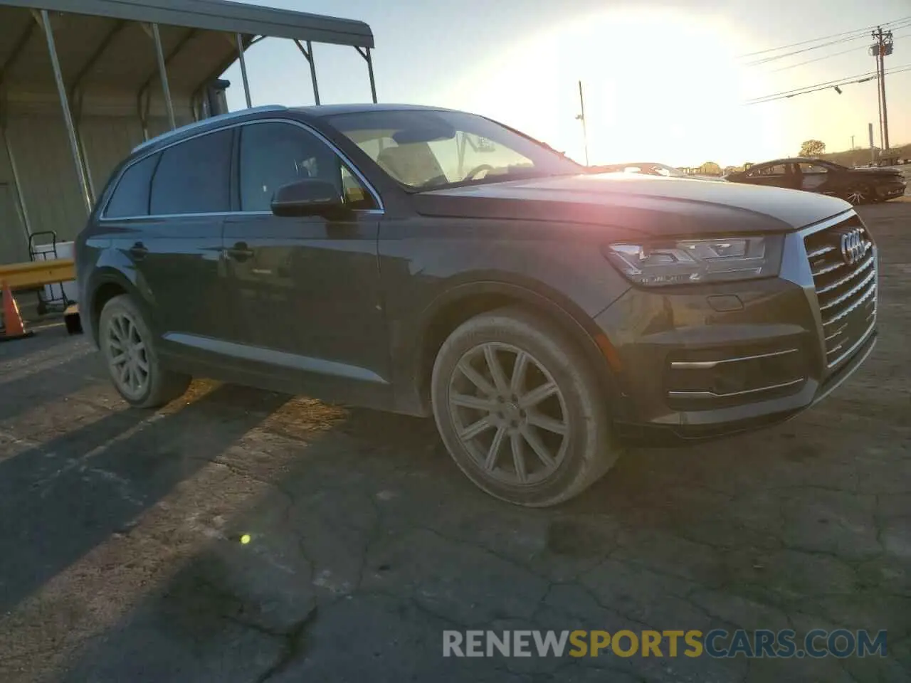 4 Photograph of a damaged car WA1LHAF77KD032921 AUDI Q7 2019