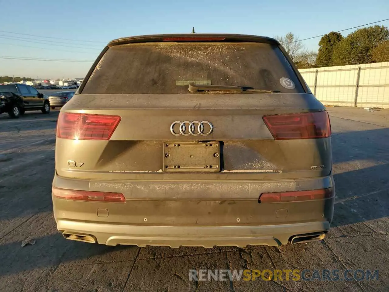 6 Photograph of a damaged car WA1LHAF77KD032921 AUDI Q7 2019