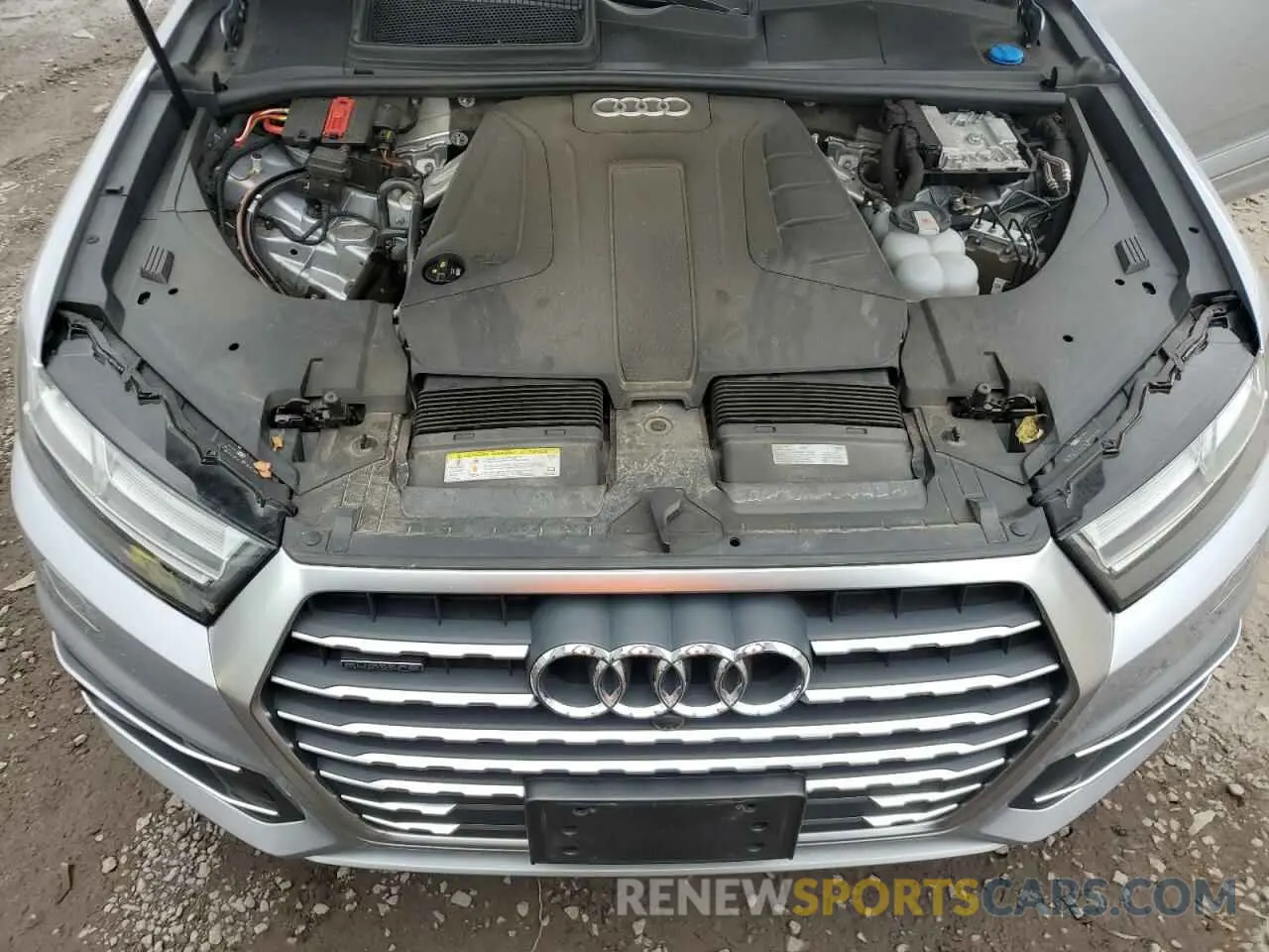 12 Photograph of a damaged car WA1LHAF77KD033308 AUDI Q7 2019