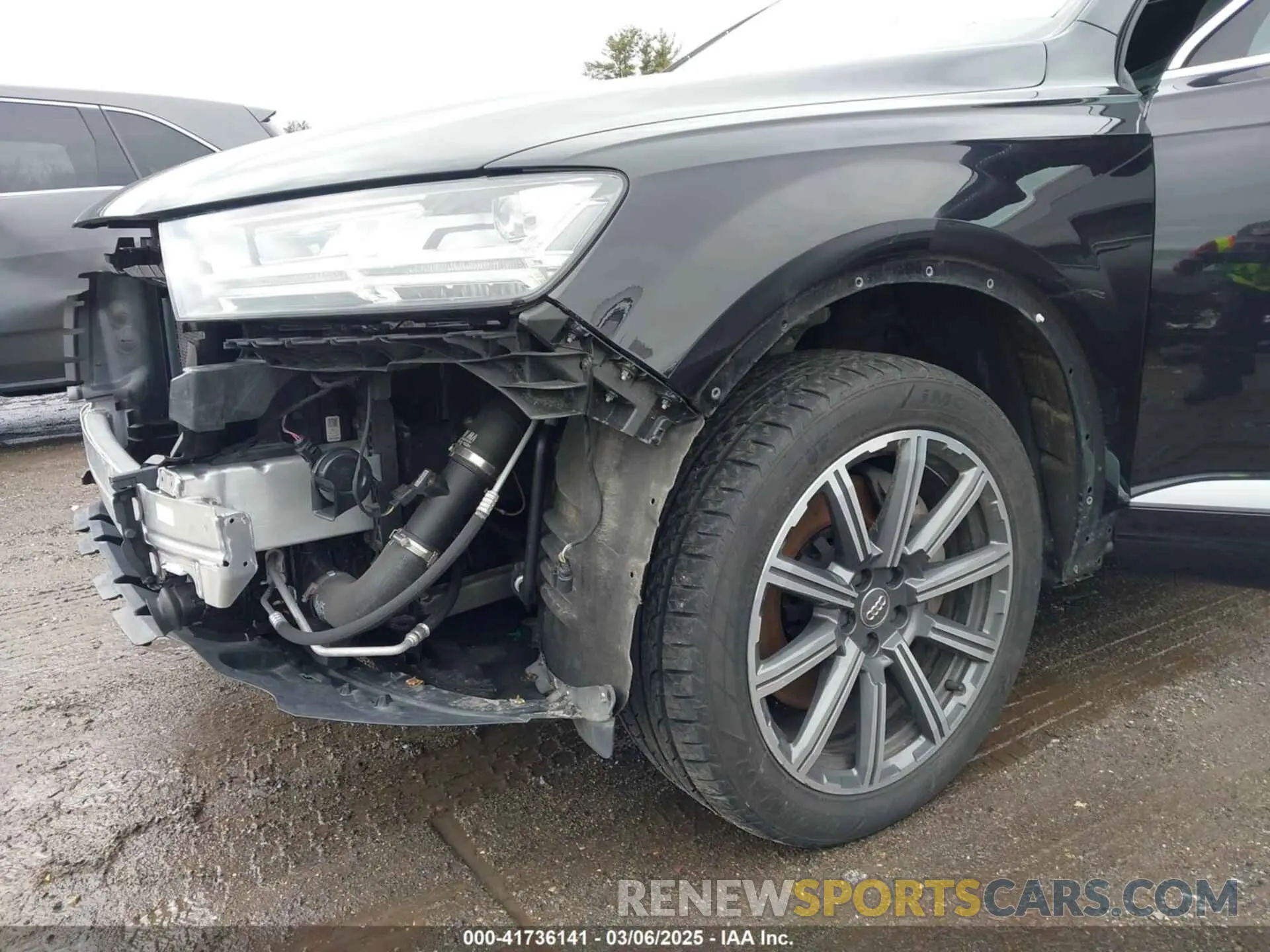 21 Photograph of a damaged car WA1LHAF77KD038525 AUDI Q7 2019