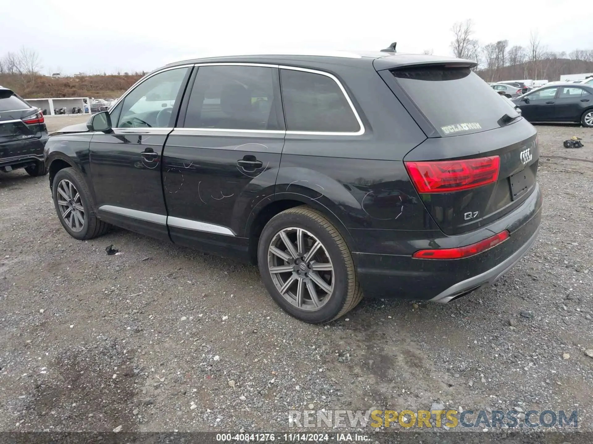 3 Photograph of a damaged car WA1LHAF78KD025525 AUDI Q7 2019
