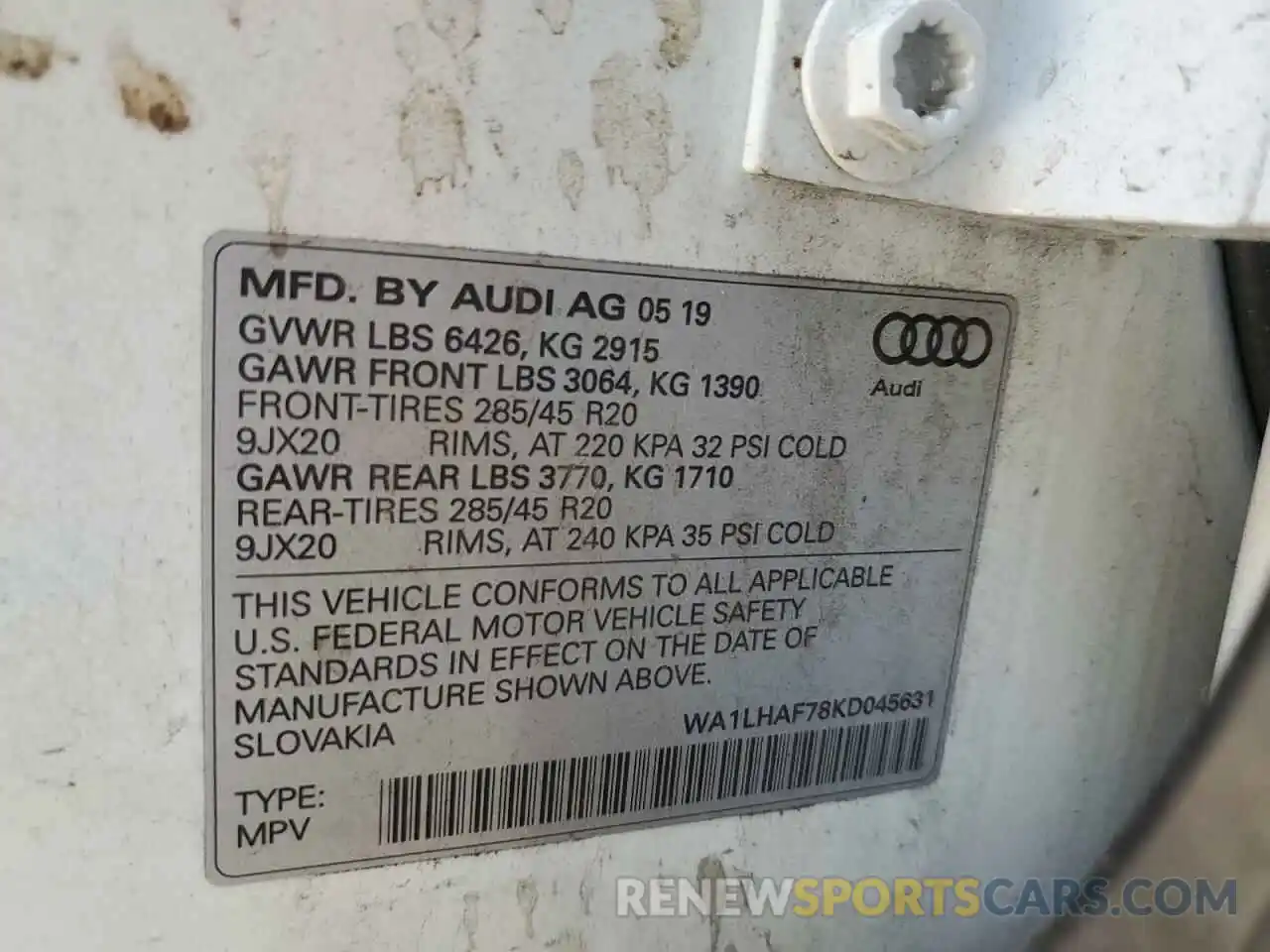 10 Photograph of a damaged car WA1LHAF78KD045631 AUDI Q7 2019