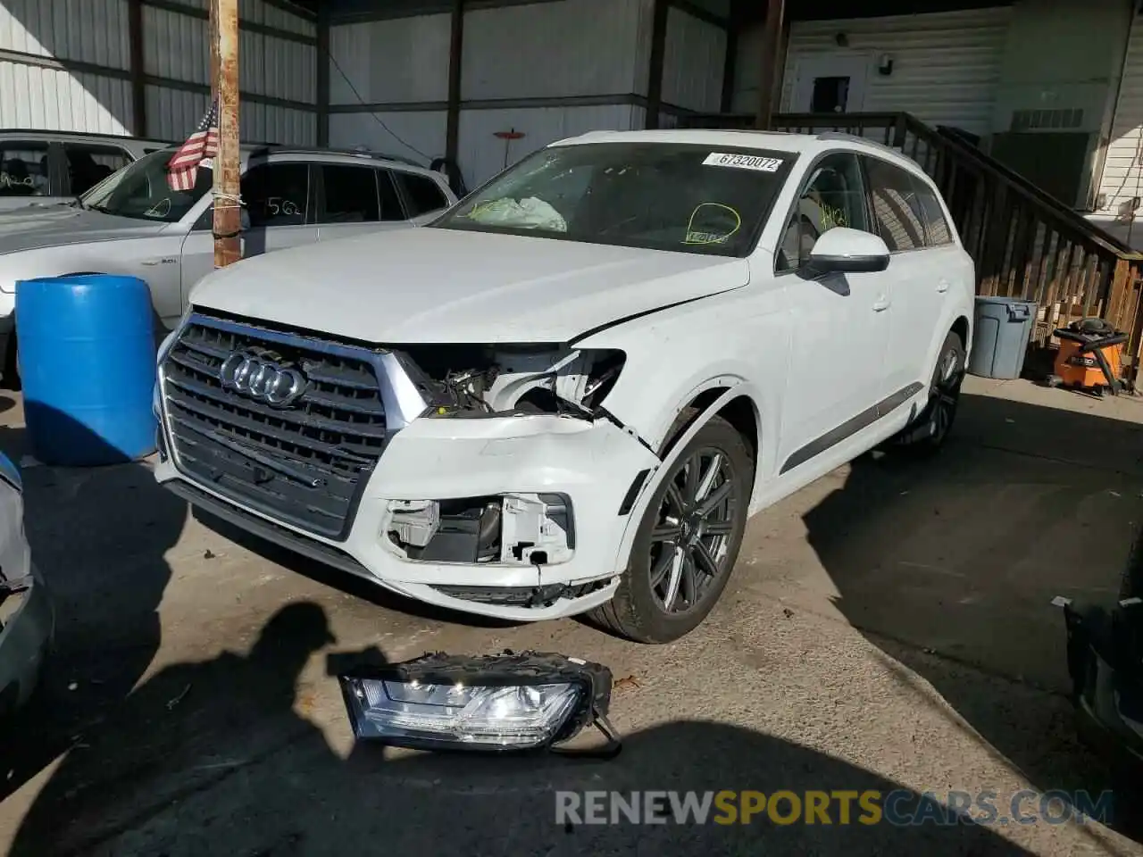 2 Photograph of a damaged car WA1LHAF78KD045631 AUDI Q7 2019