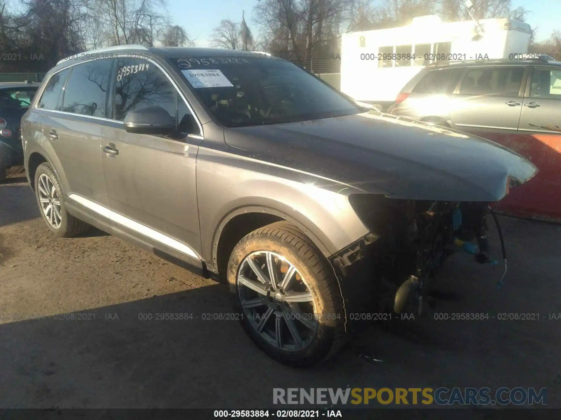 1 Photograph of a damaged car WA1LHAF79KD014954 AUDI Q7 2019