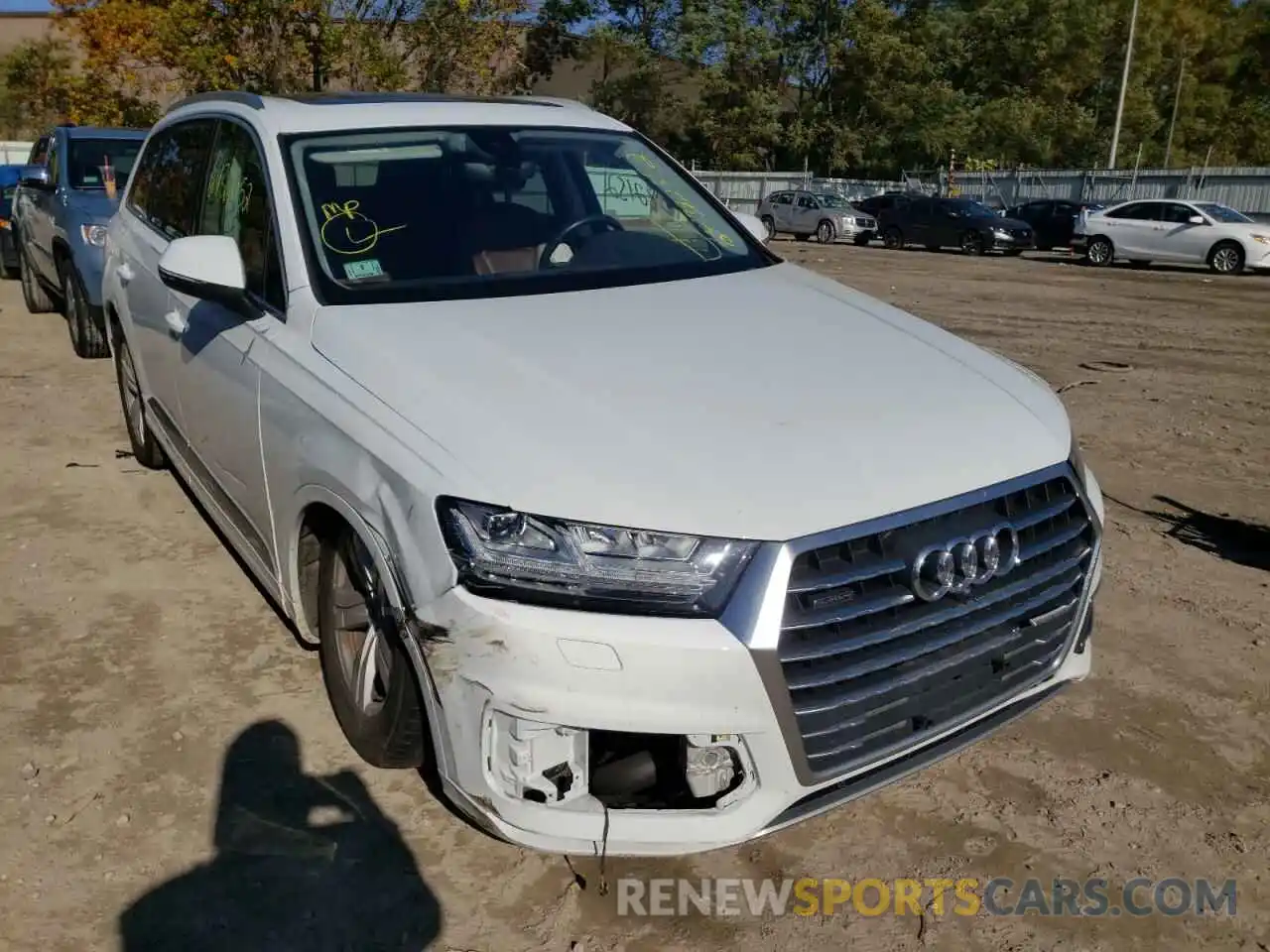 1 Photograph of a damaged car WA1LHAF79KD023895 AUDI Q7 2019