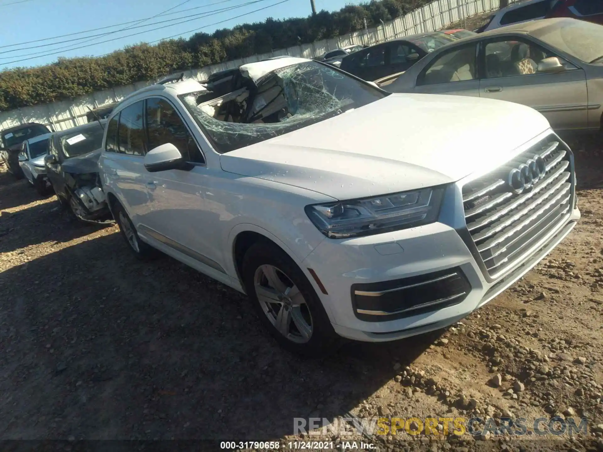 1 Photograph of a damaged car WA1LHAF79KD030863 AUDI Q7 2019