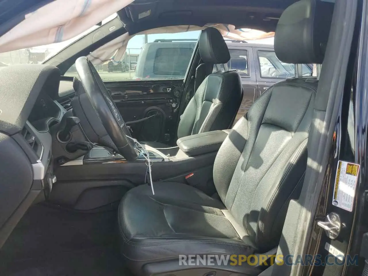7 Photograph of a damaged car WA1LHAF79KD035173 AUDI Q7 2019