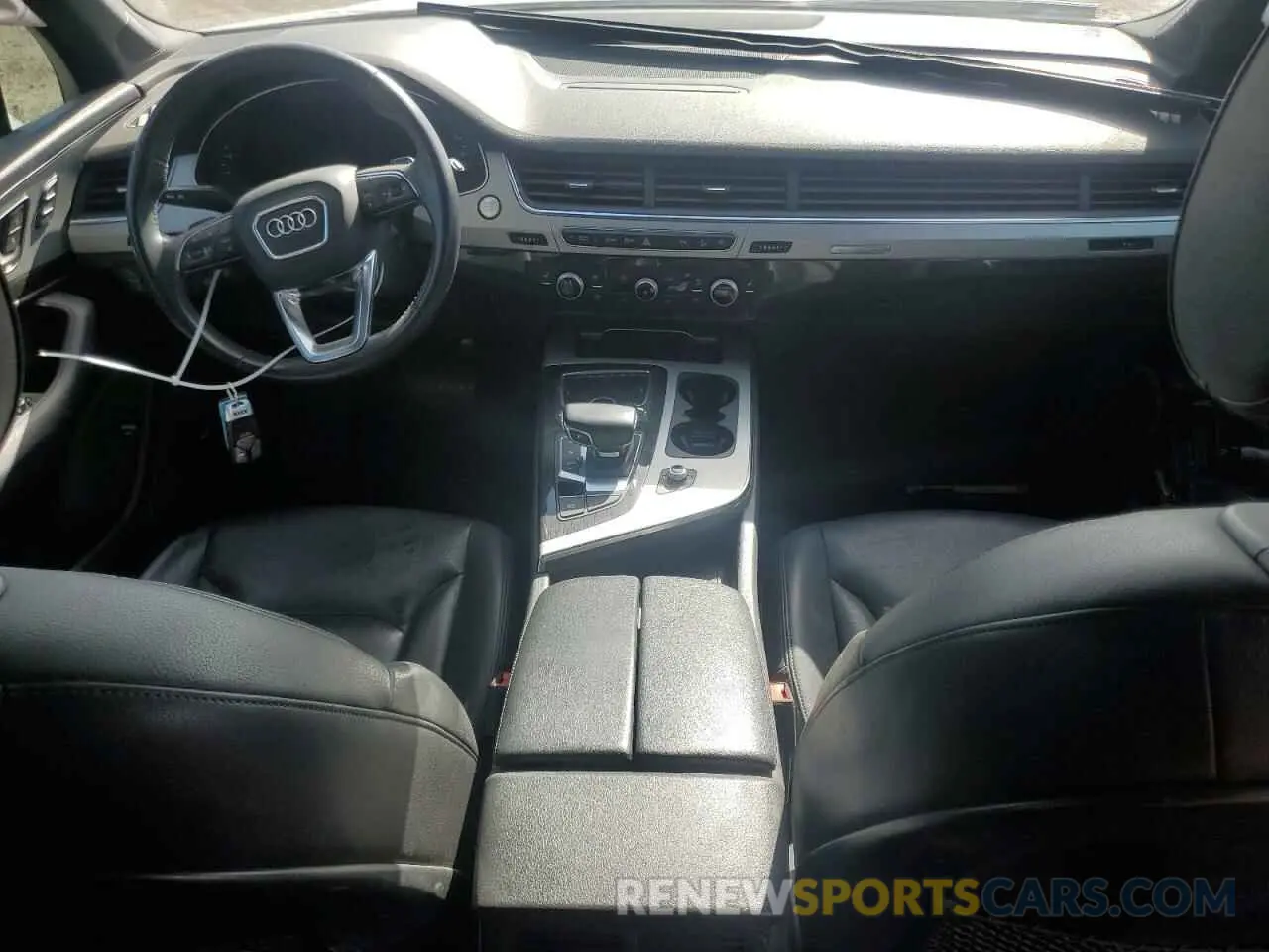 8 Photograph of a damaged car WA1LHAF79KD035173 AUDI Q7 2019