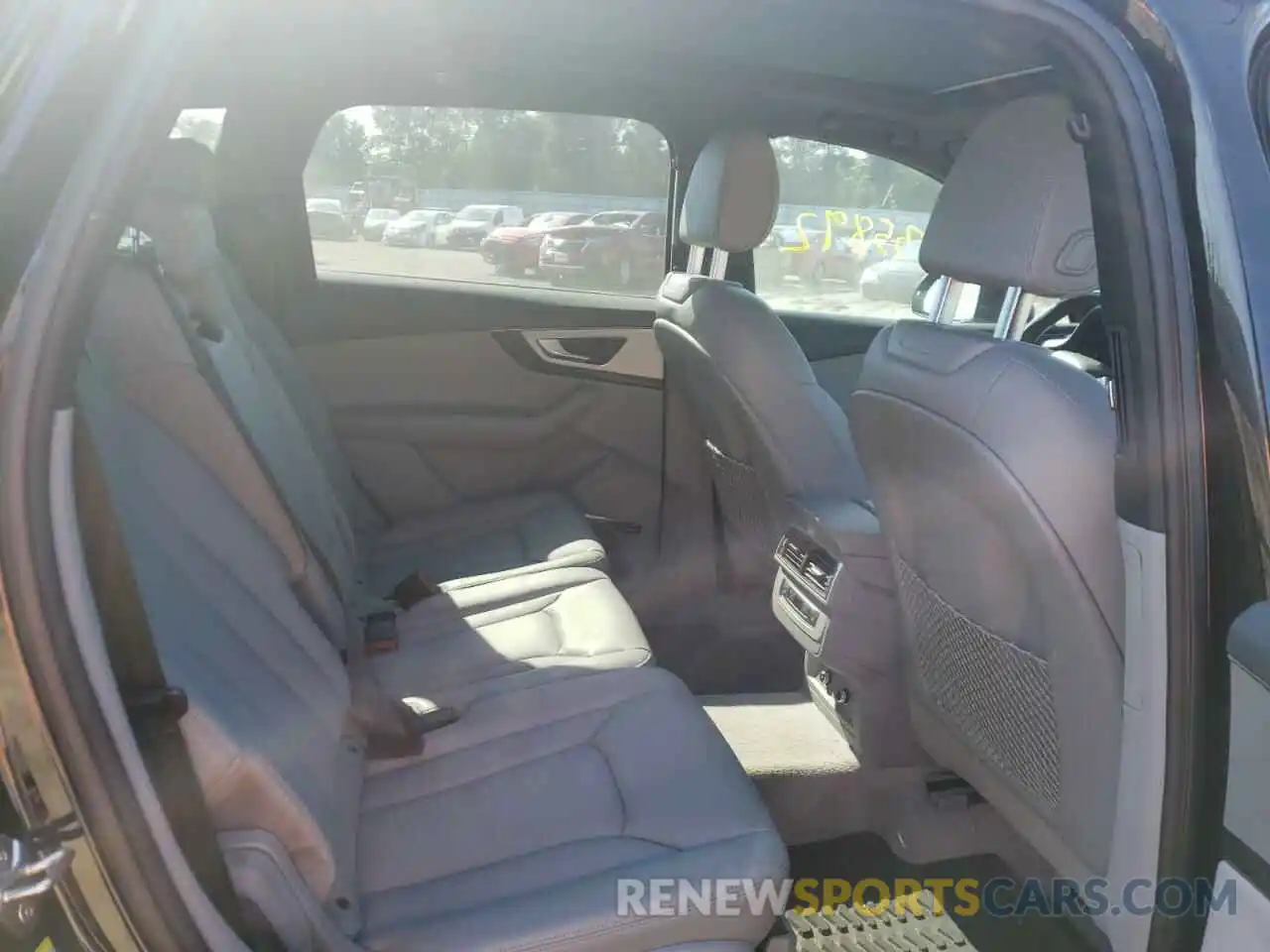 6 Photograph of a damaged car WA1LHAF7XKD019385 AUDI Q7 2019