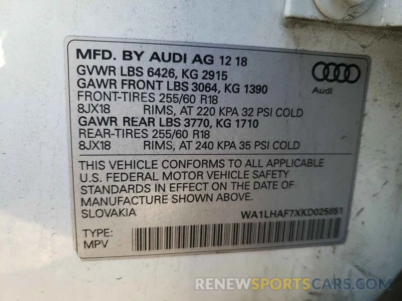 10 Photograph of a damaged car WA1LHAF7XKD025851 AUDI Q7 2019