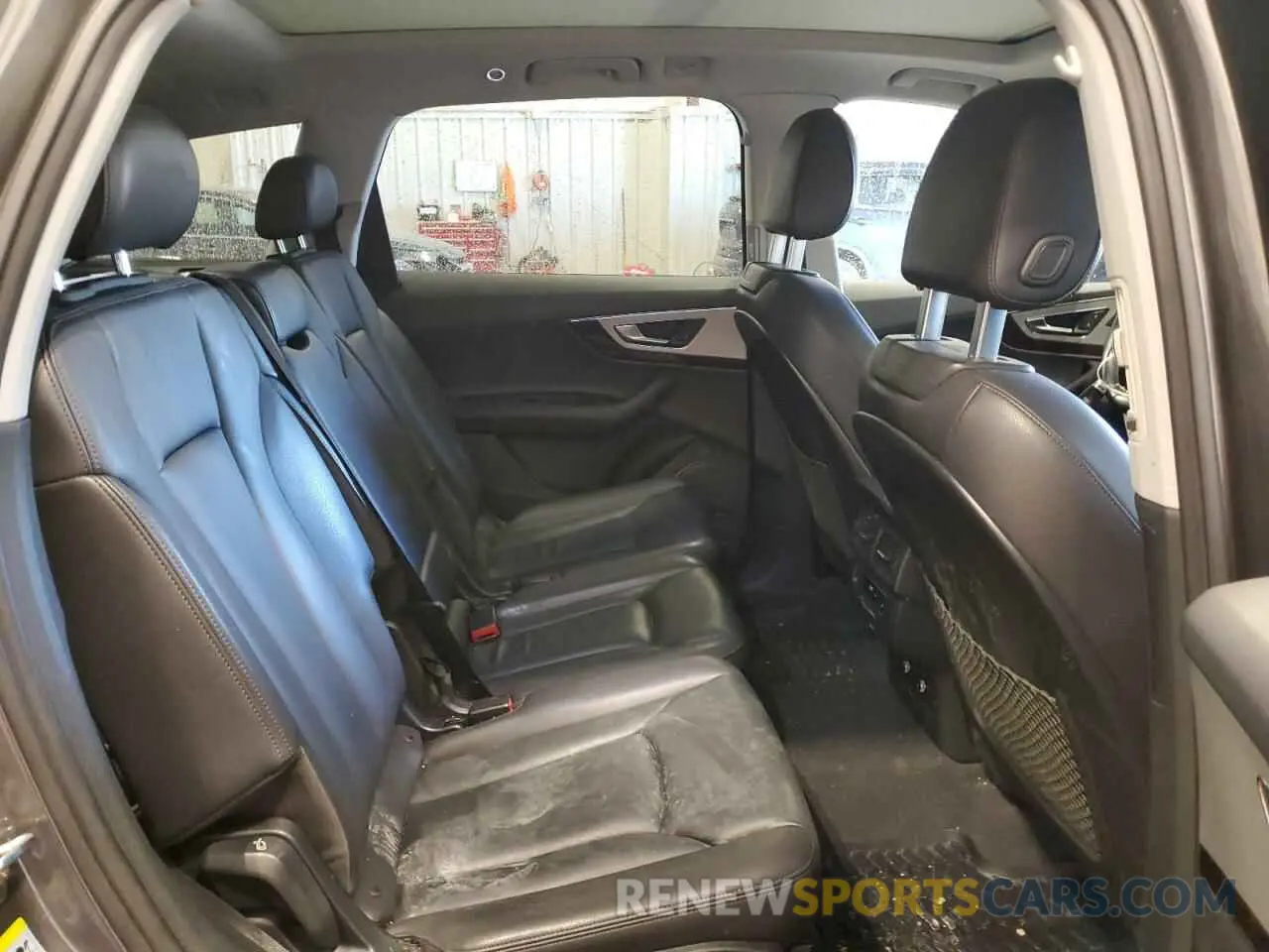 11 Photograph of a damaged car WA1LHAF7XKD026496 AUDI Q7 2019