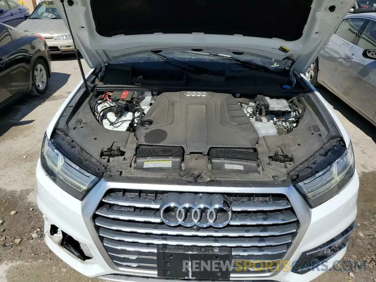 12 Photograph of a damaged car WA1LHAF7XKD034324 AUDI Q7 2019
