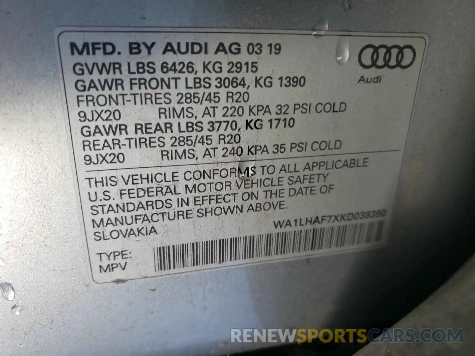 10 Photograph of a damaged car WA1LHAF7XKD038390 AUDI Q7 2019