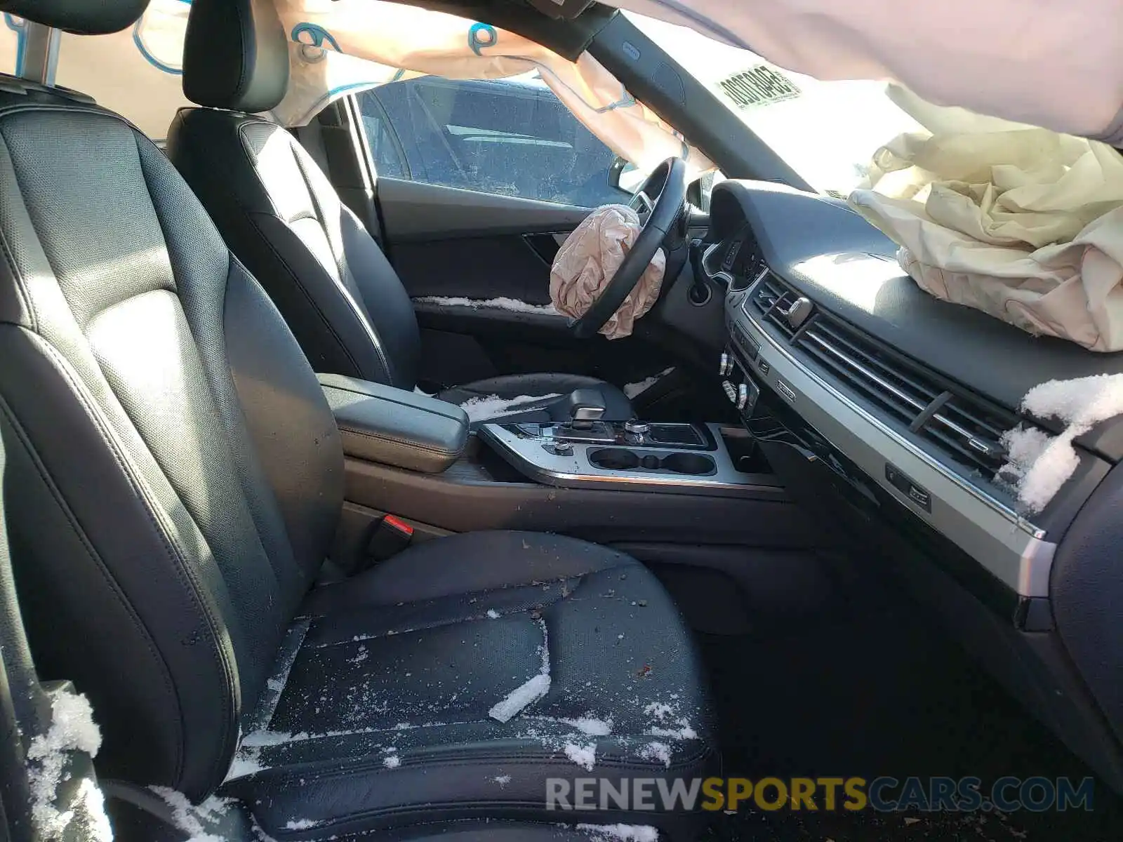 5 Photograph of a damaged car WA1LHAF7XKD038390 AUDI Q7 2019