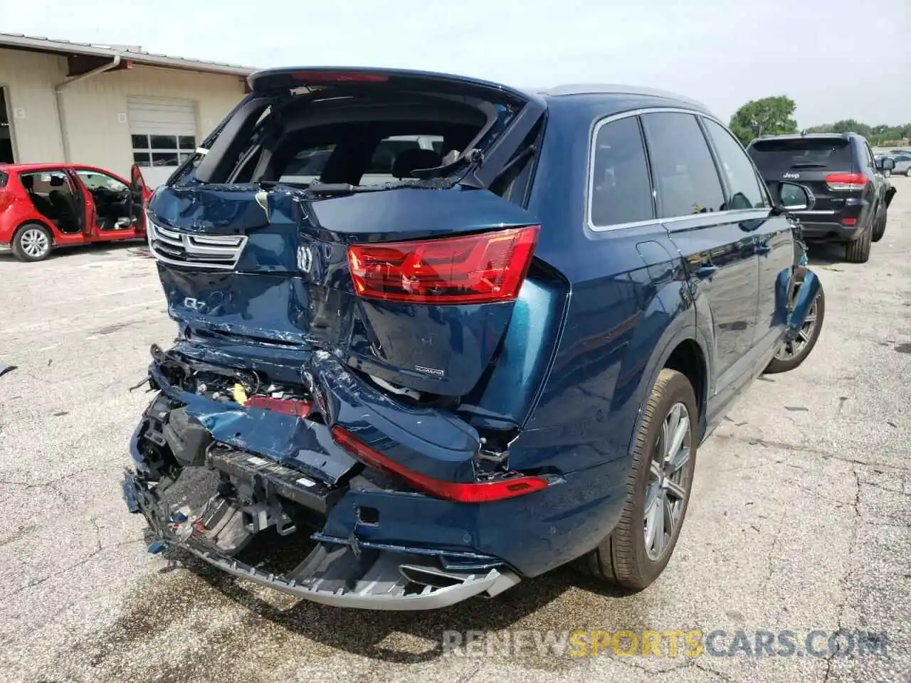 4 Photograph of a damaged car WA1LHAF7XKD038812 AUDI Q7 2019