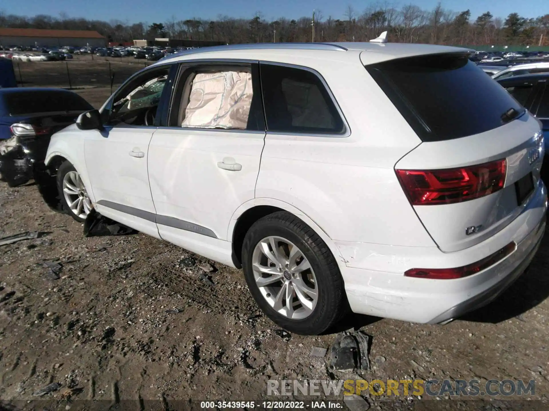 3 Photograph of a damaged car WA1LHAF7XKD039748 AUDI Q7 2019