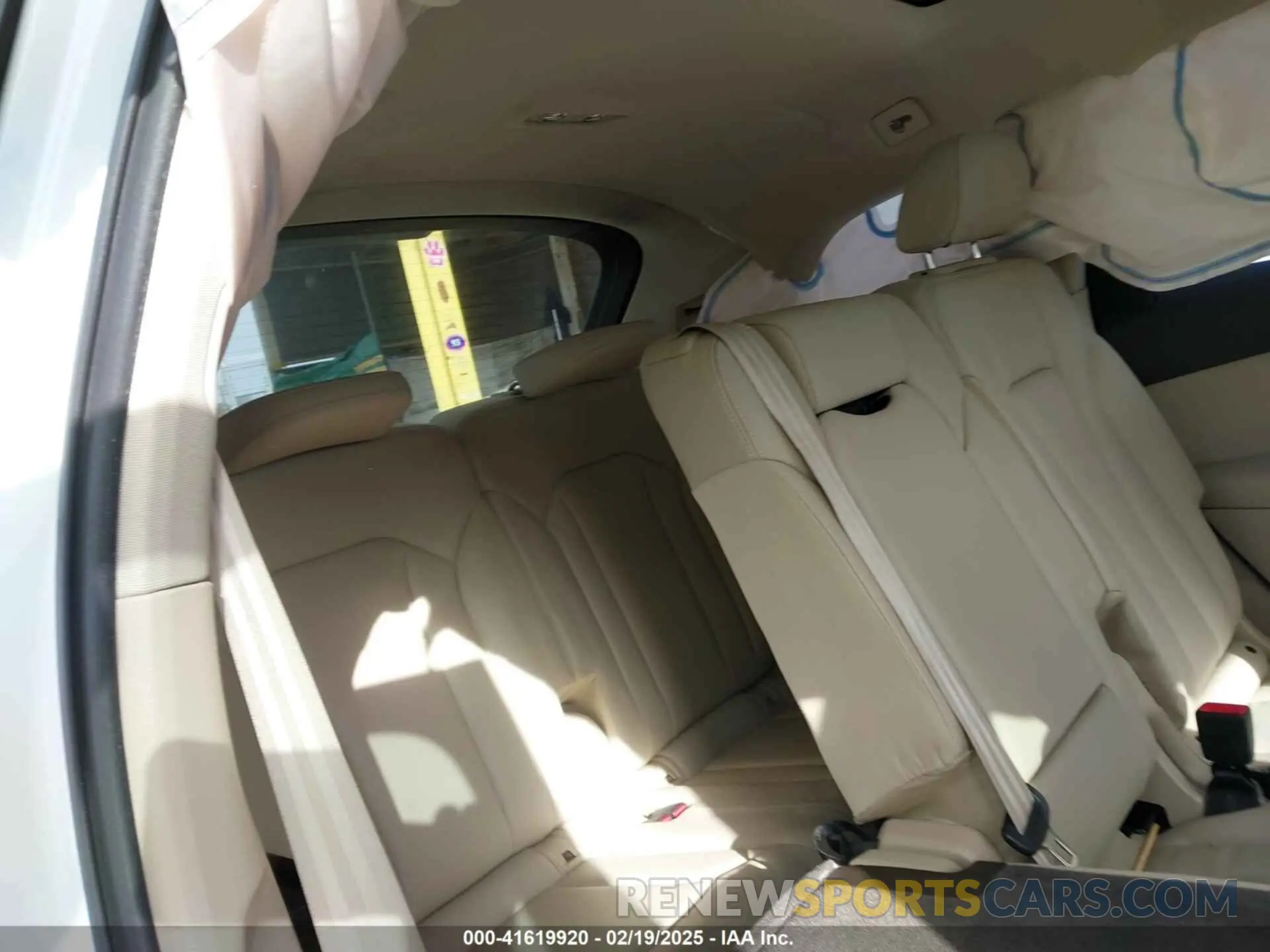 8 Photograph of a damaged car WA1LHAF7XKD042598 AUDI Q7 2019