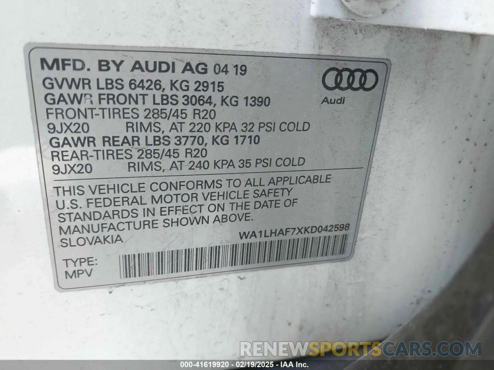 9 Photograph of a damaged car WA1LHAF7XKD042598 AUDI Q7 2019