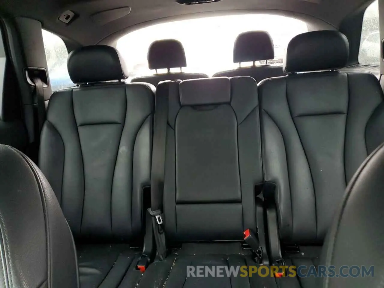 10 Photograph of a damaged car WA1LHAF7XKD042715 AUDI Q7 2019